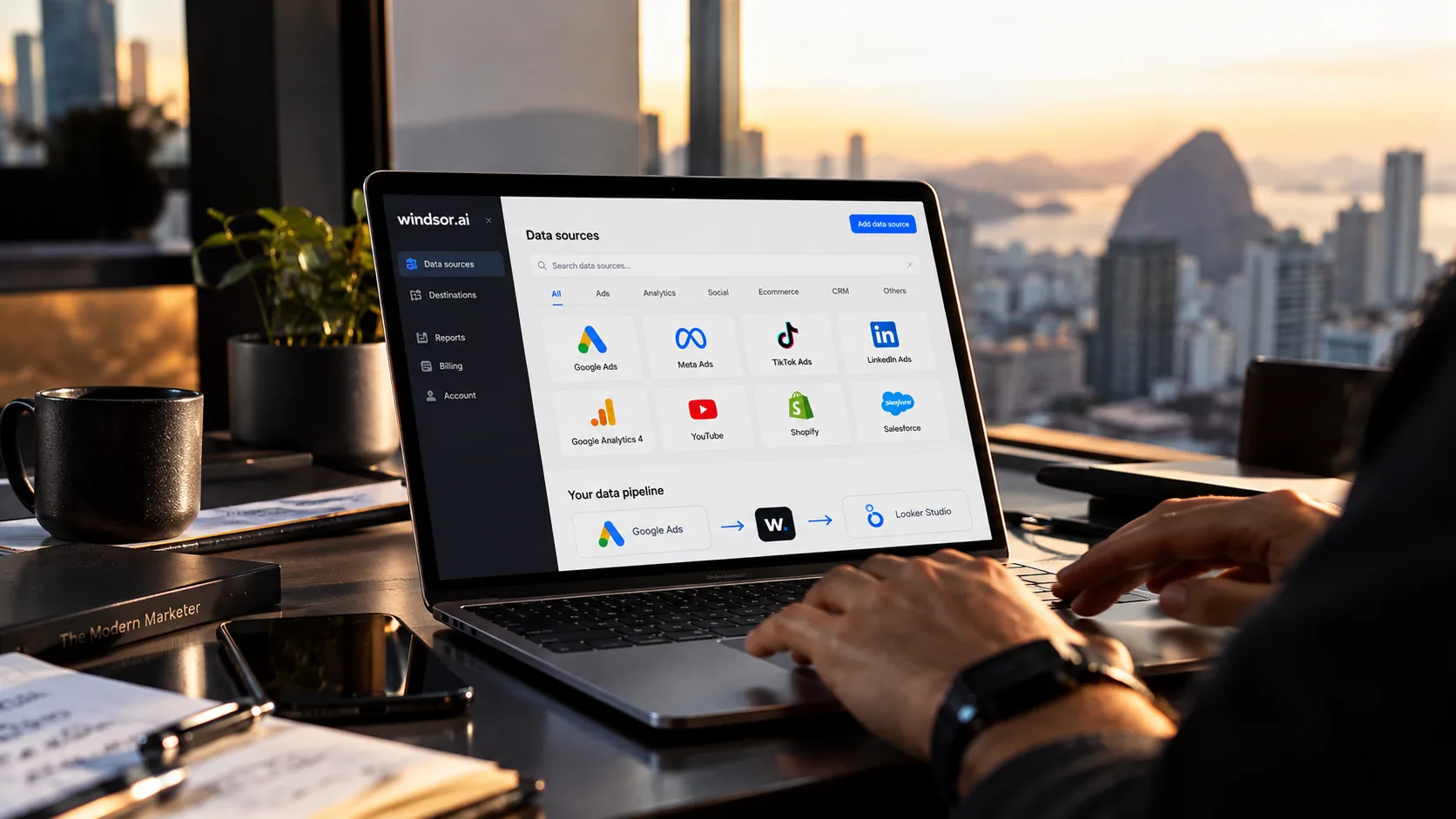 Windsor.ai em notebook com fontes de dados de marketing
